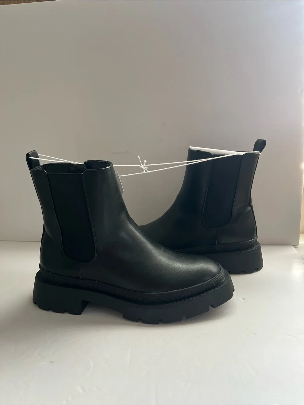NEW American Eagle Chelsea Boots Black NWT Size 10